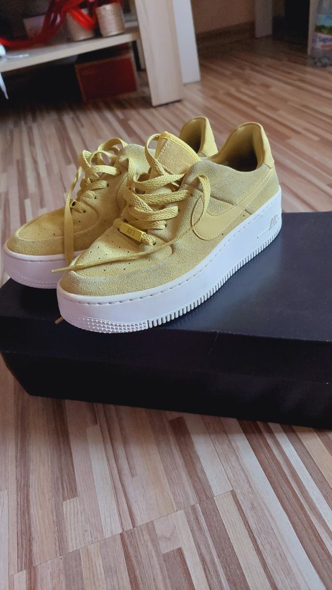 Nike air force af1 sage low 38