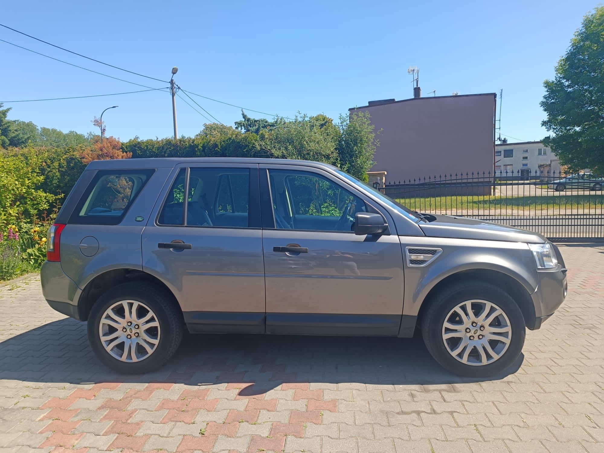 Land Rover Freelander 2