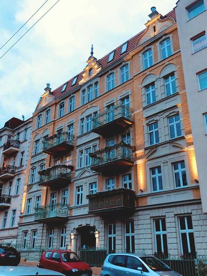 Krzyżowa 7, Wilda, słoneczna kawalerka na poddaszu