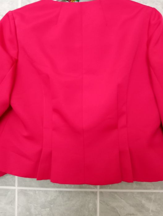 Вкорочений жакет на розмір L