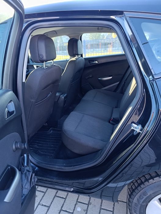 Опель Астра j 1.6 газ/бензин