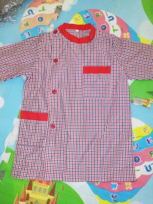 Bata de criança xadrez vermelho tamanho 6 - nova