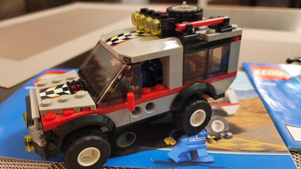 Lego 4433 zestaw auto z przyczepką motocykle
