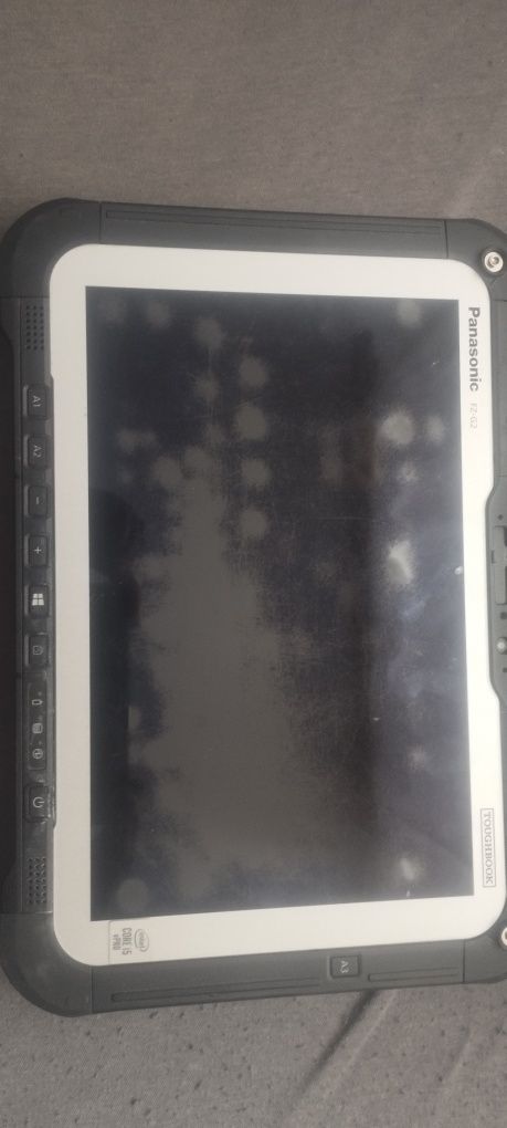 Tablet Panasonic FZ-G2
W pełni wytrzymały tablet z systemem Windows Pa
