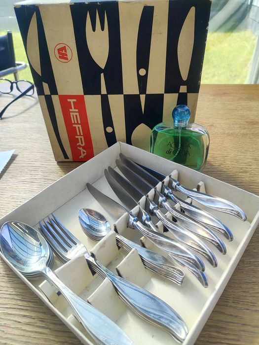 Komplet posrebrzanych sztućców 24szt