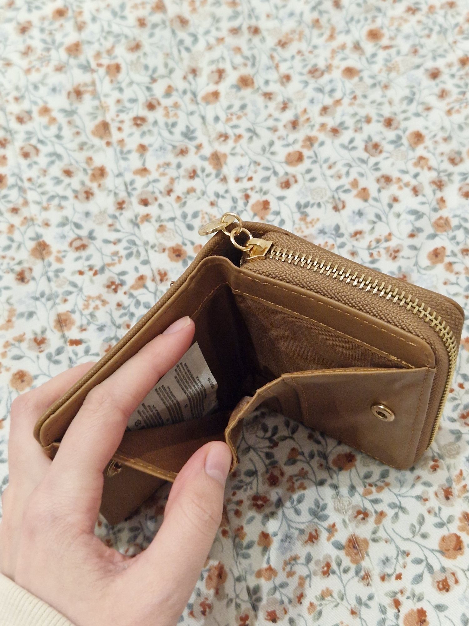 гаманець коричневий