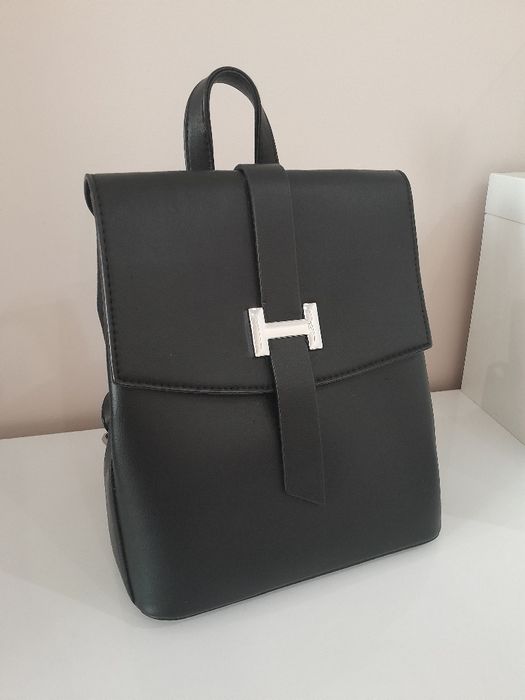 Рюкзак з екошкіри