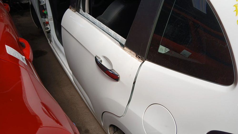 Porta trás esquerda CITROËN C3 II (SC_)