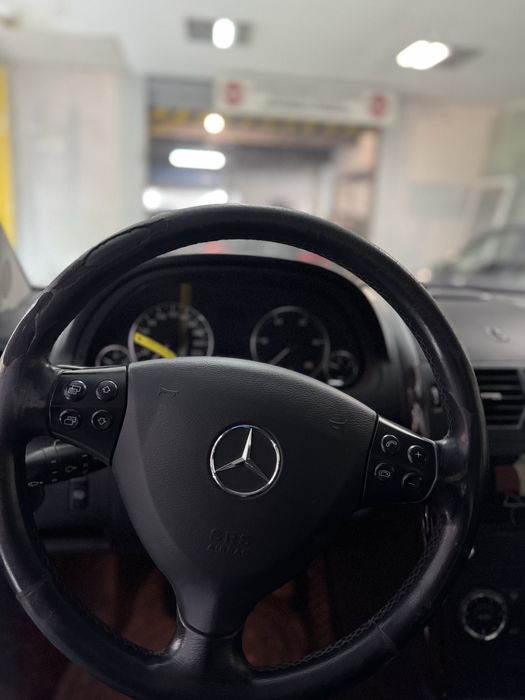 Mercedes A200 CAIXA AUTOMATICA