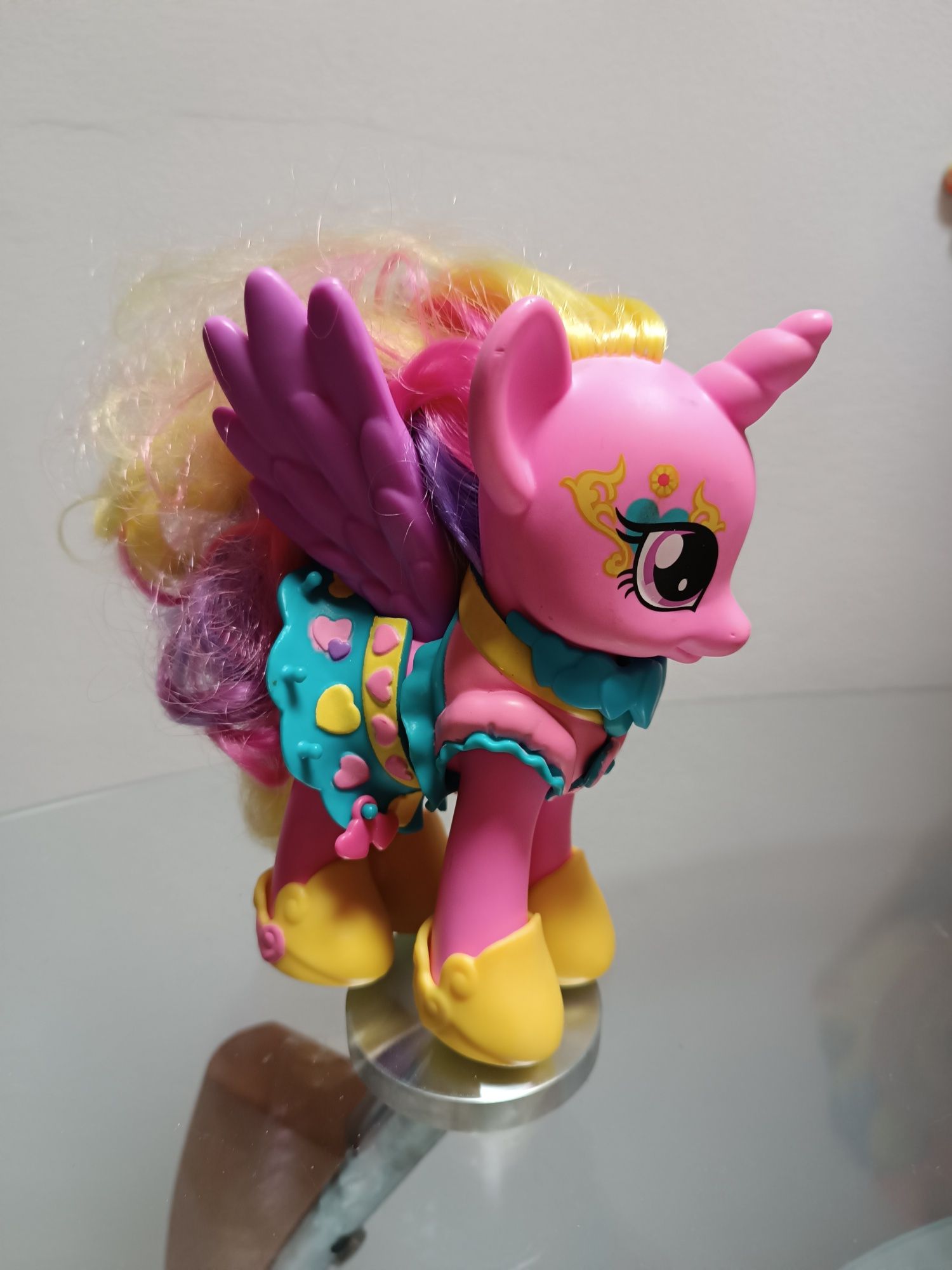 Duży MLP kucyk pony księżniczka Cadance z akcesoriami w przebraniu