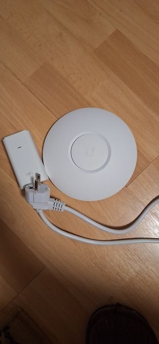 Точка доступу Ubiquiti UniFi AP AC Lite 2.4 і 5 ГГц  Gigabit