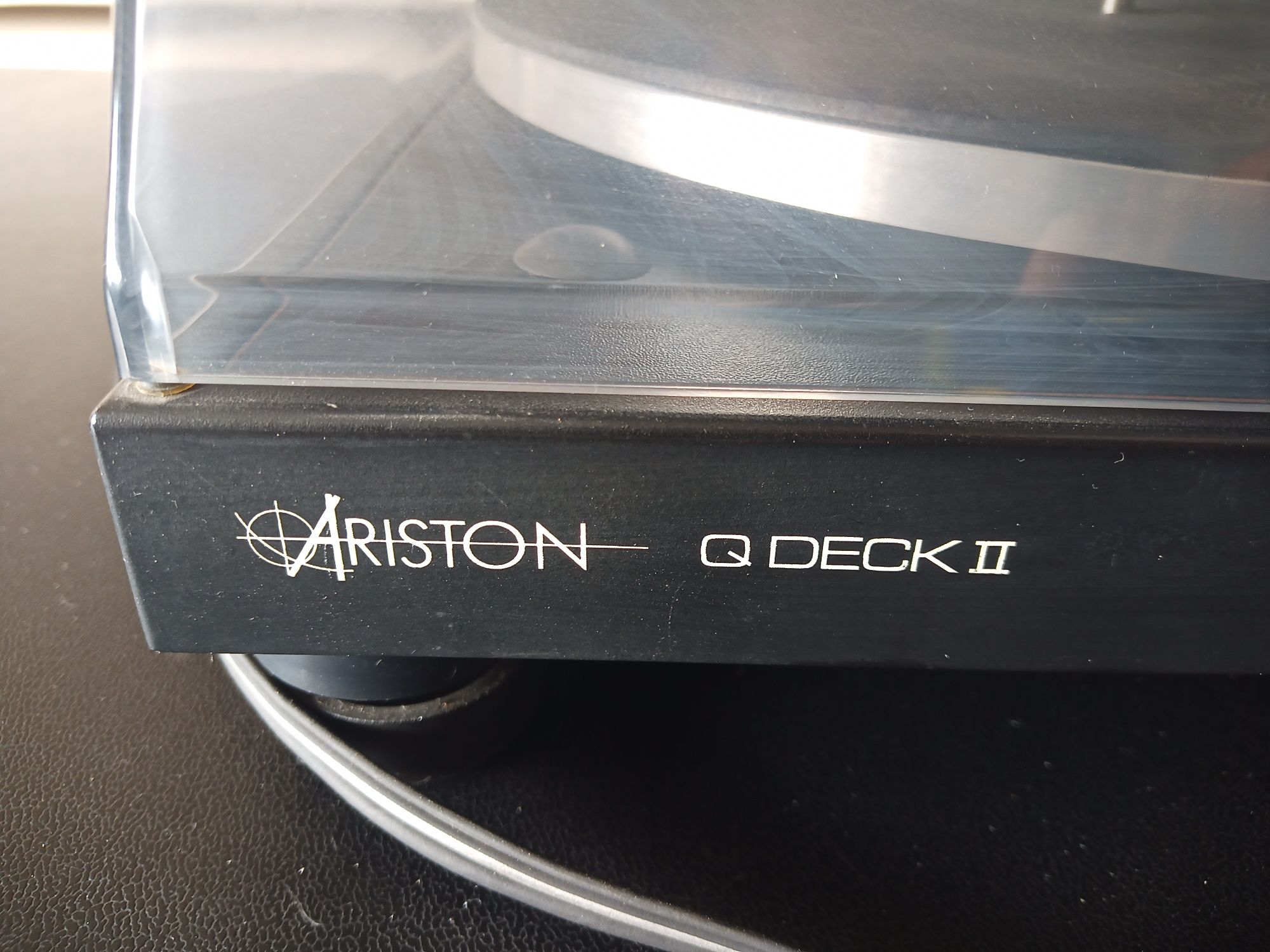 Gira Discos Ariston Q Deck II