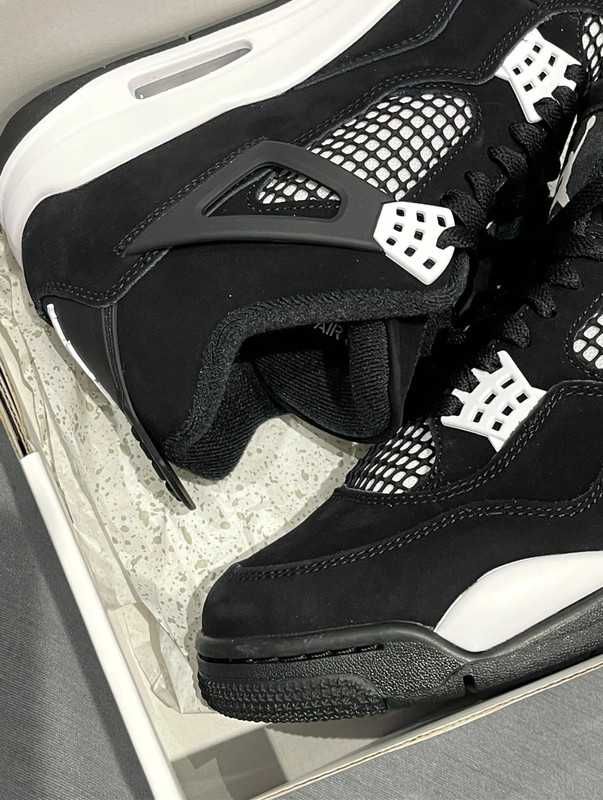 Jordan 4 Retro White Thunder EU.41