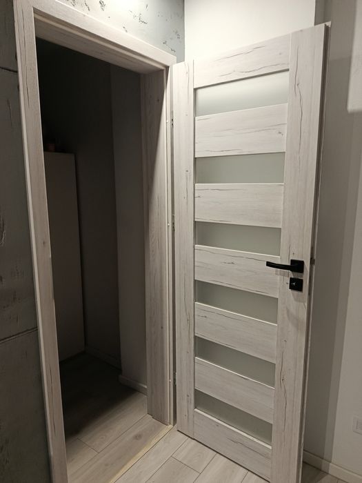 Sprzedam roczne drzwi wewnętrzne