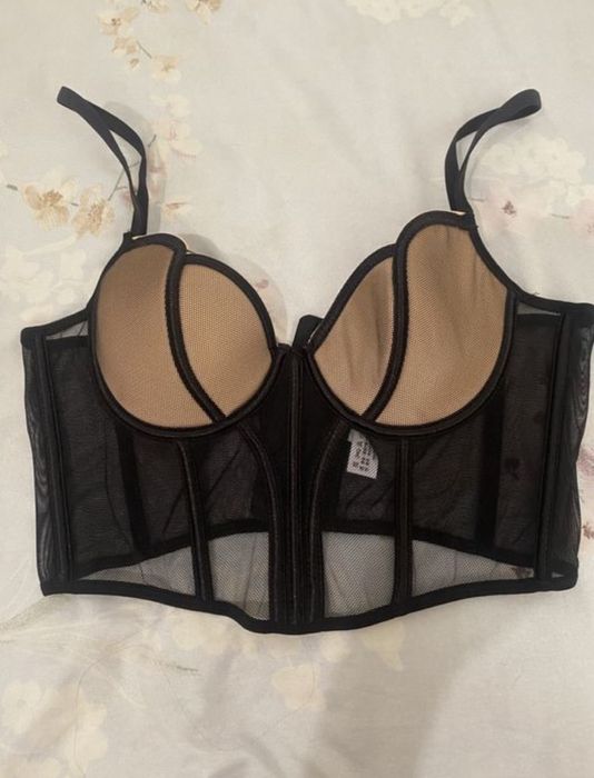 Корсет с чашками в сетку