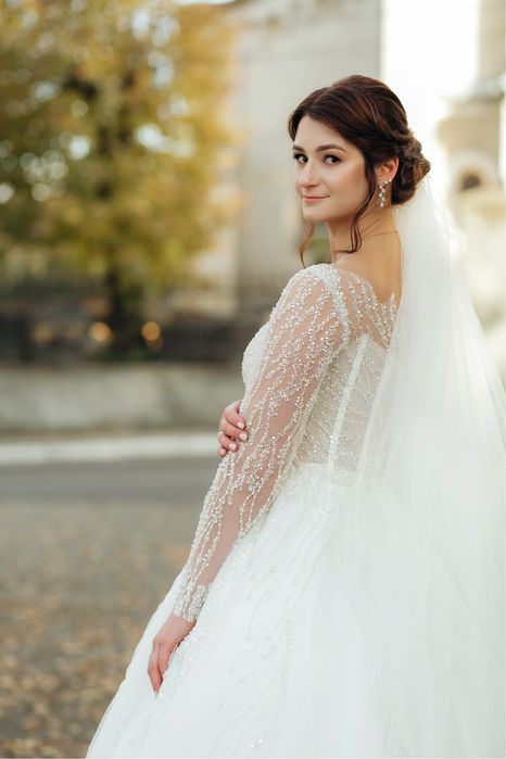 Весільна сукня в ідеальному стані, ручна робота, вишукане мереживо