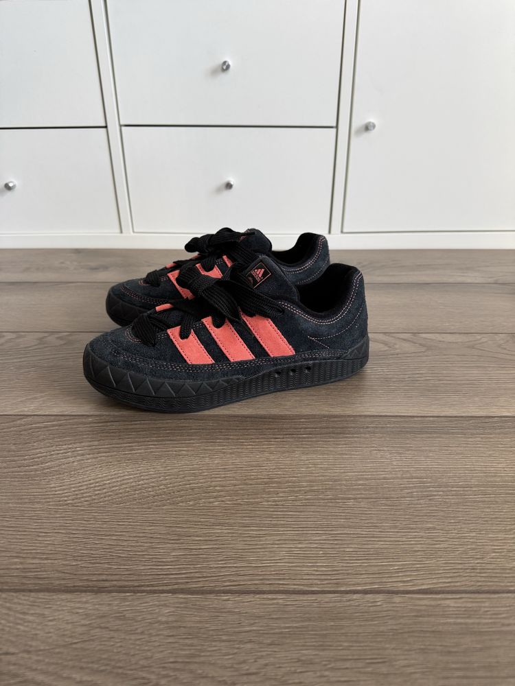 Adidas Adimatic IE5900 оригінал 38,5р кросівки жіночі