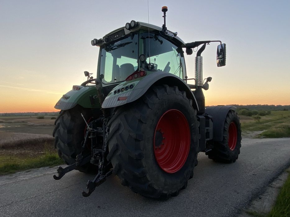 Traktor FENDT 720 VARIO TMS . Profi Plus . SCR Pneumatyka .Sprowadzony