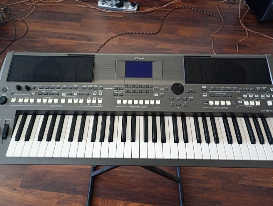 Yamaha PSR-S 670