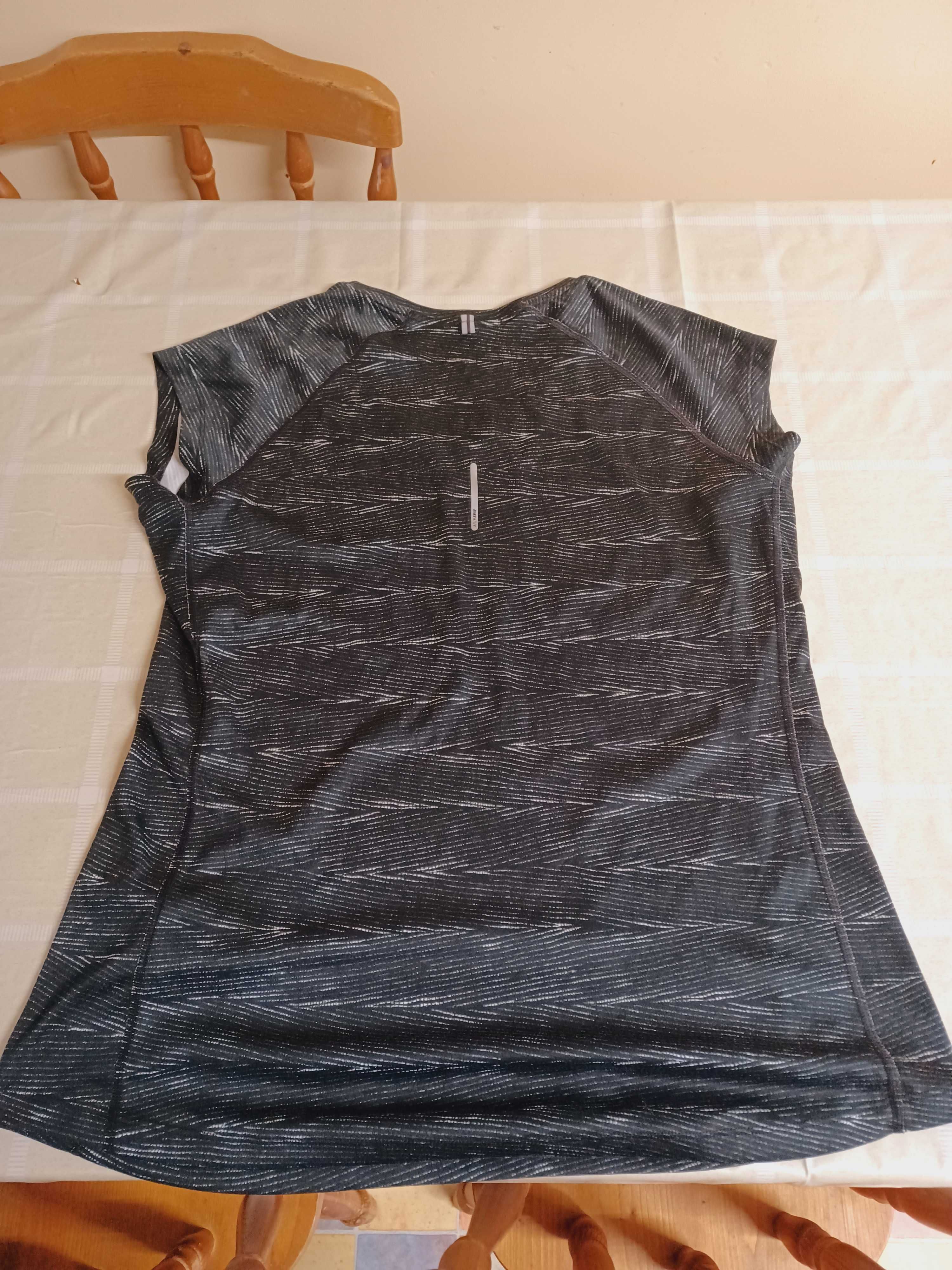 Nike koszulka biegowa. Termo. Damska w rozmiarze XL.