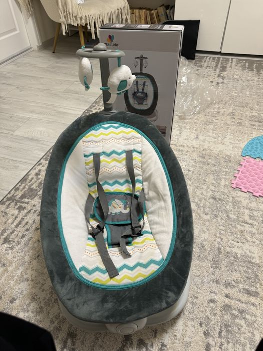 Дитячий шезлонг гойдалка Mastela