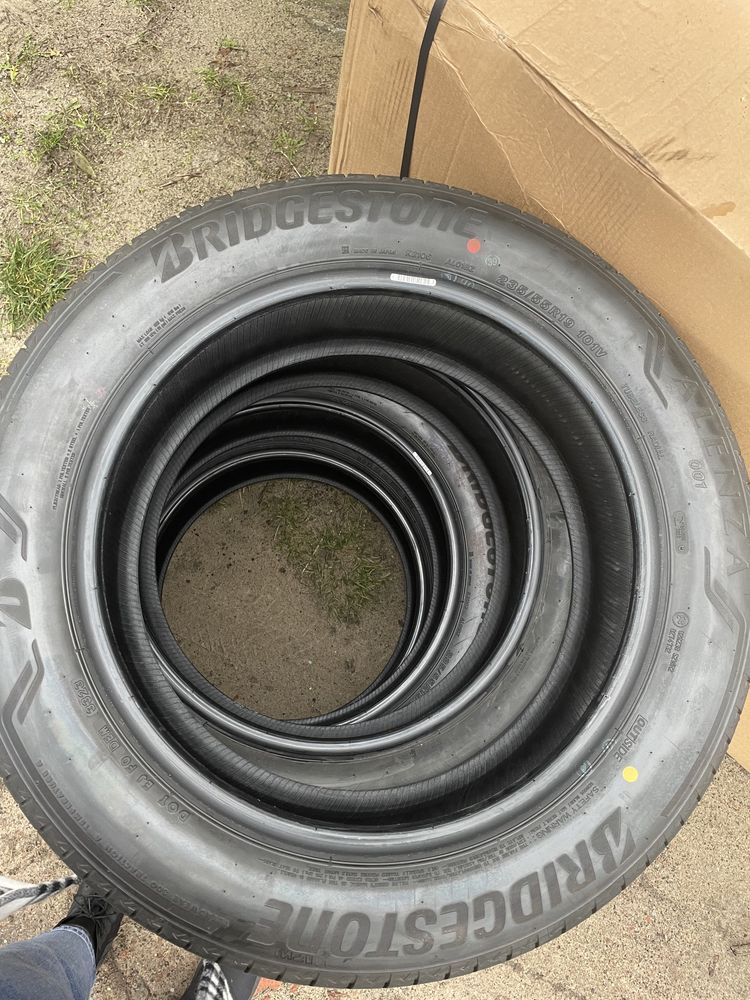 Opony Bridgestone Alenza 235/55 R19