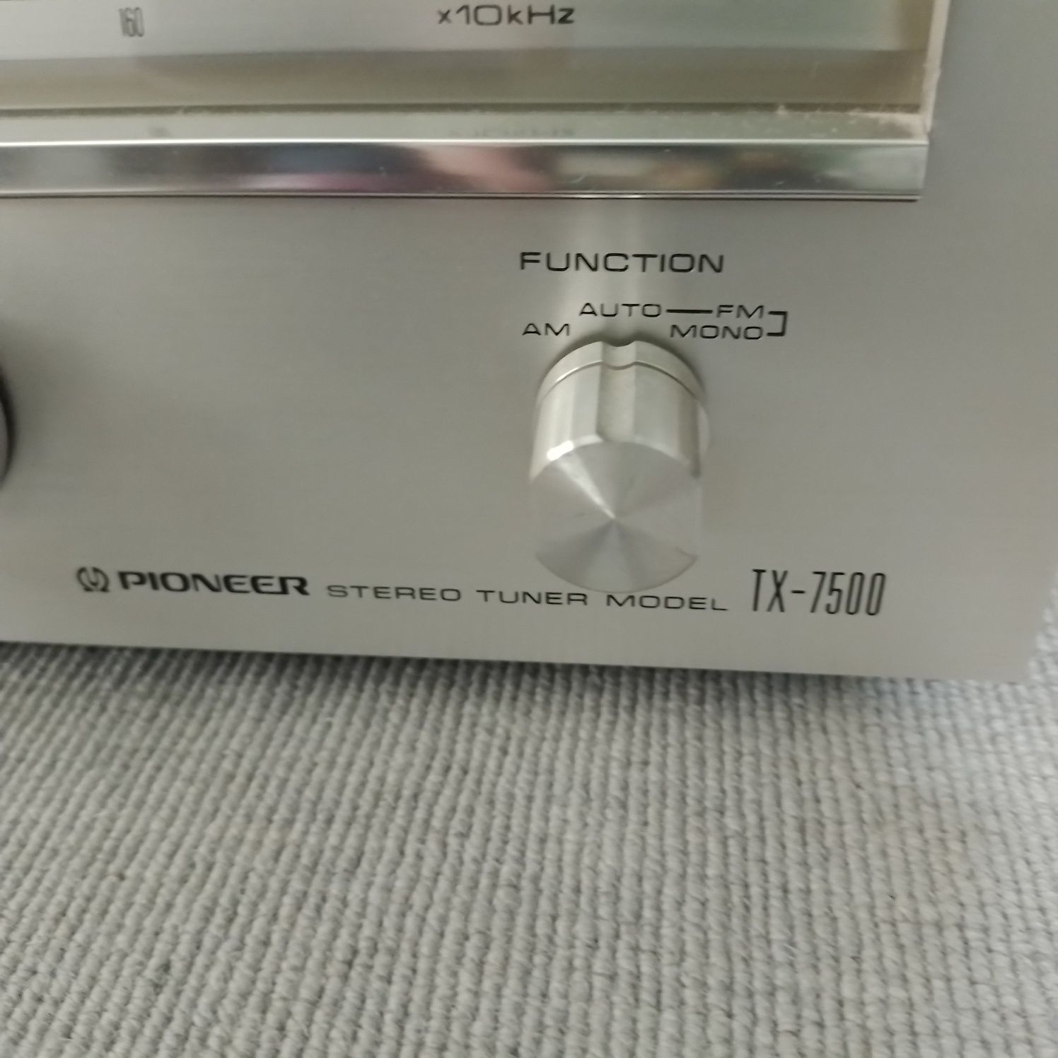 Tuner analogowy vintage Pioneer TX-7500