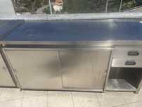 Bancoes em inox e lava copos