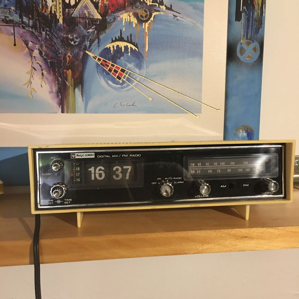 Radio budzik klapkowy jumbo