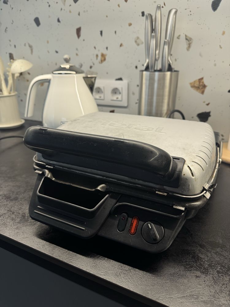 Гриль Tefal все працює відмінно