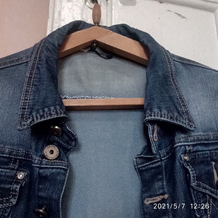 Продам курточку джинсовую