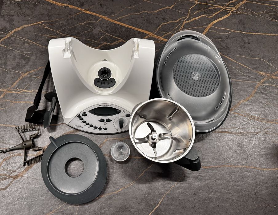 Thermomix TM31 – sprawny, w dobrym stanie – komplet akcesoriów