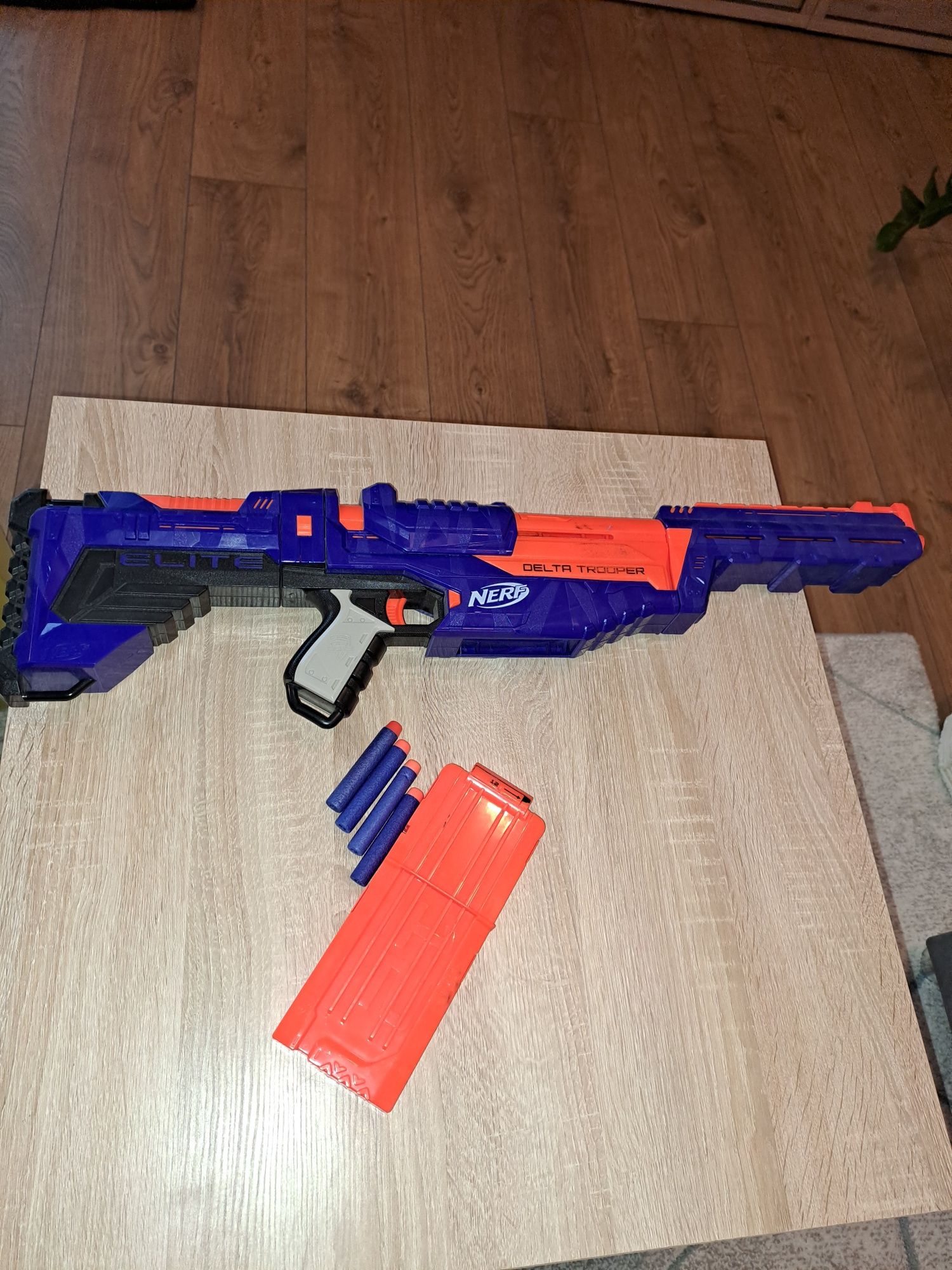 Pistolet firmy Nerf