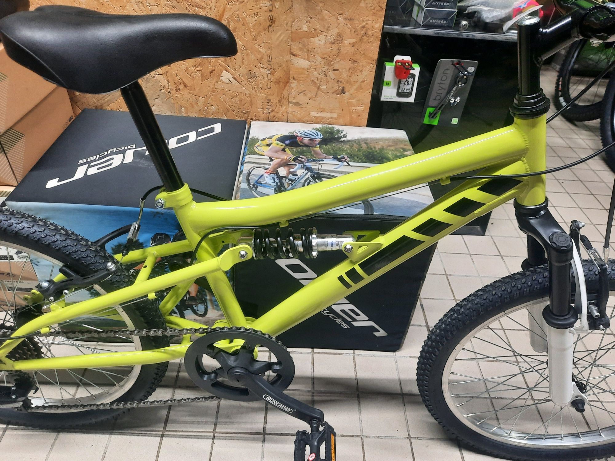 Bicicleta btt criança  roda 20 nova