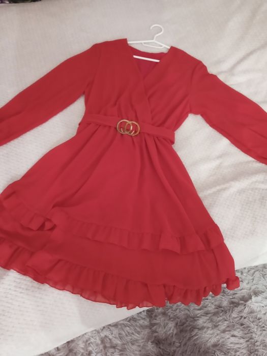 Czerwona sukienka L