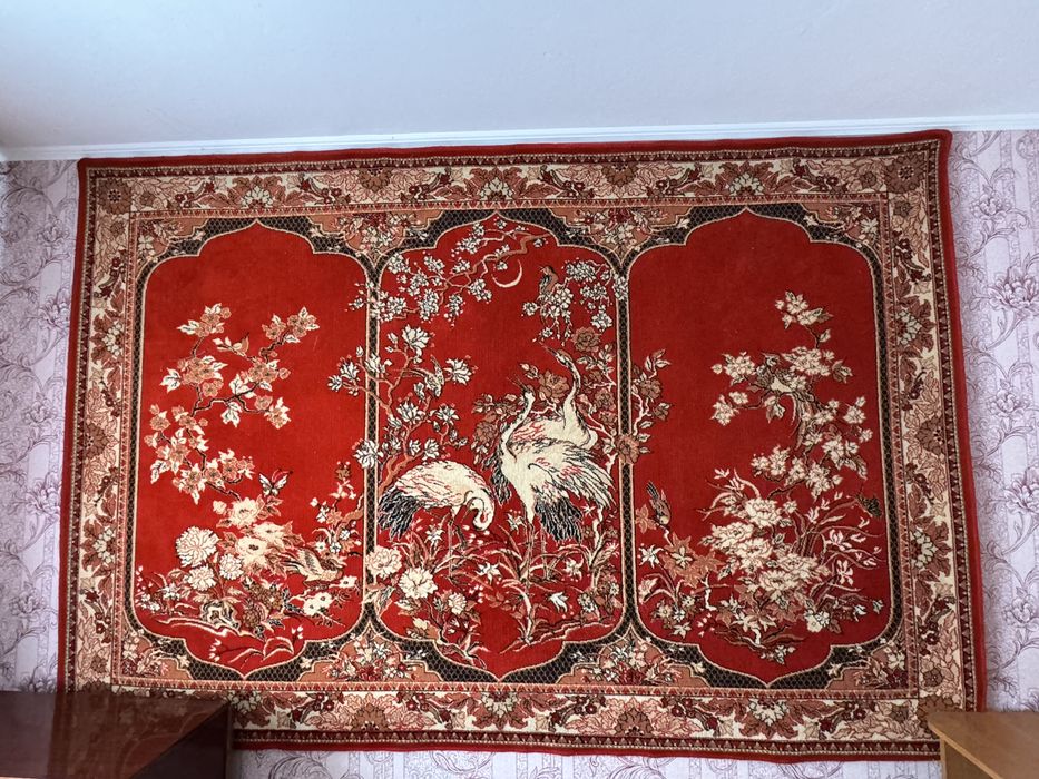 Шерстяний килим 2м на 3м.