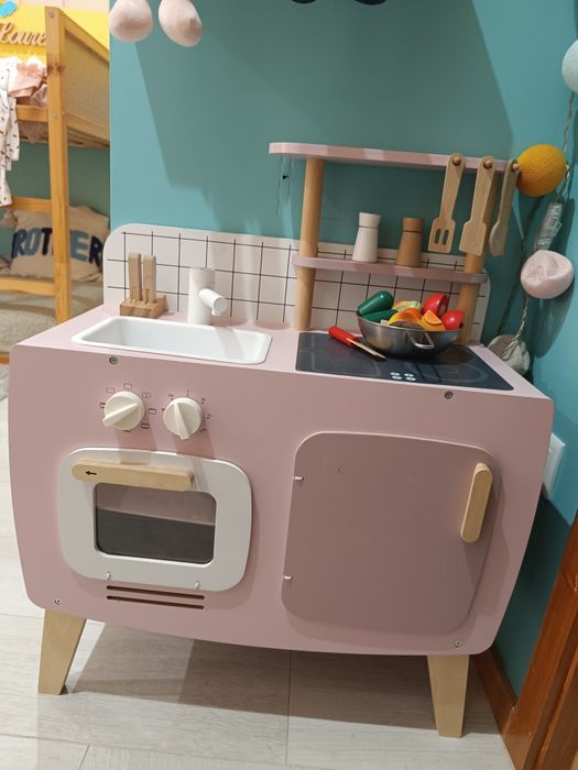 Cozinha de brincar de madeira