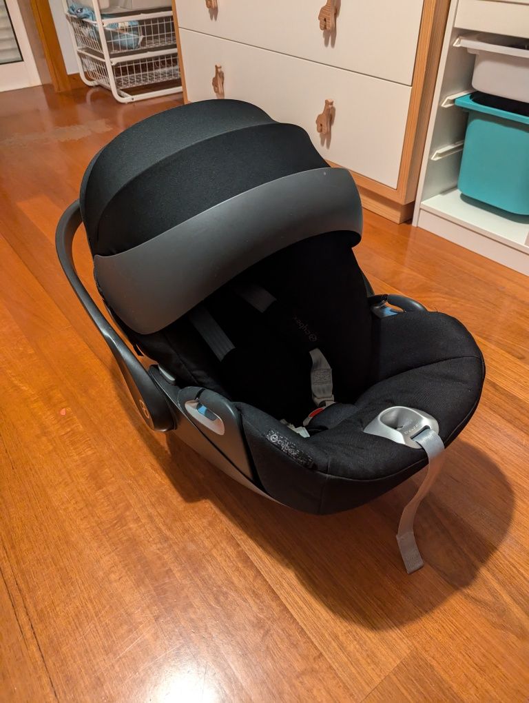 Cybex Cloud Z I-size Plus Deep Black