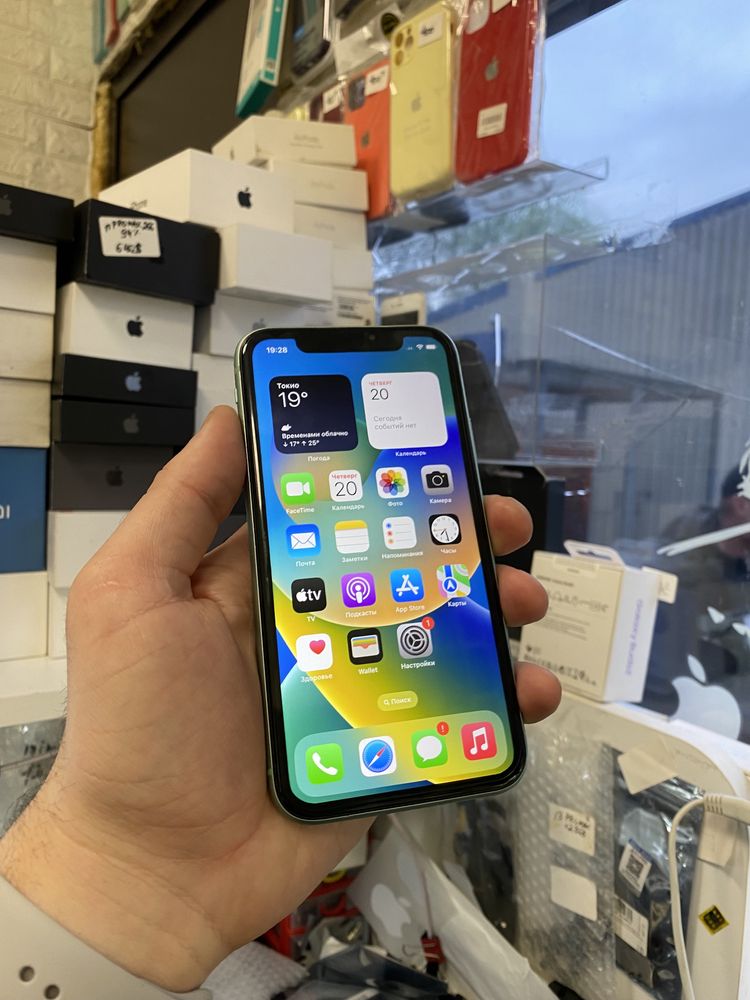 Продам айфон Apple iPhone 11 128Gb гарантия