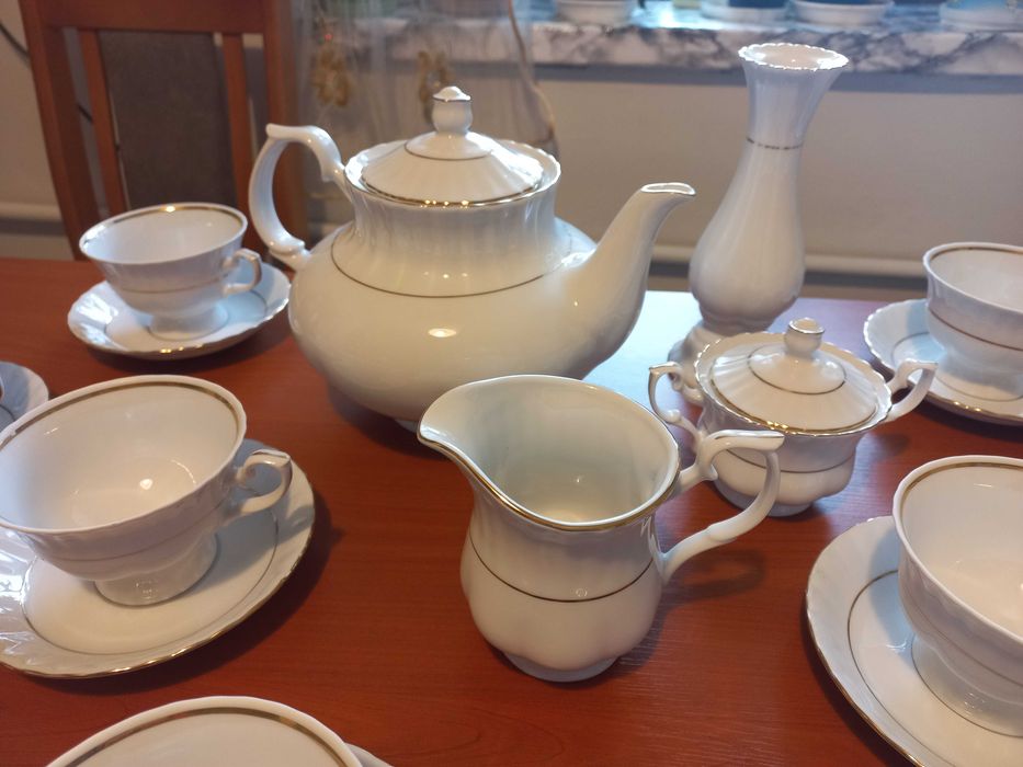 Porcelana Chodzież Iwona Złota Linia 28el. Zastawa kawowa Prezent Ślub