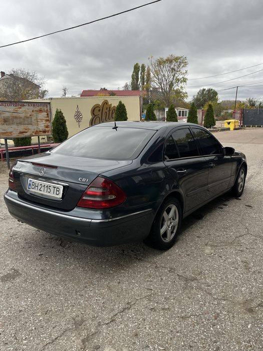 Mercedes-Benz W211 2.2 CDI