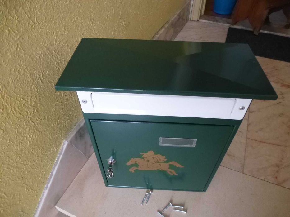 Caixa do Correio, de parede, nova
