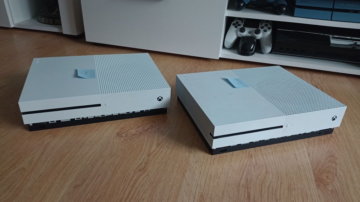 2x Xbox One S (uszkodzone)