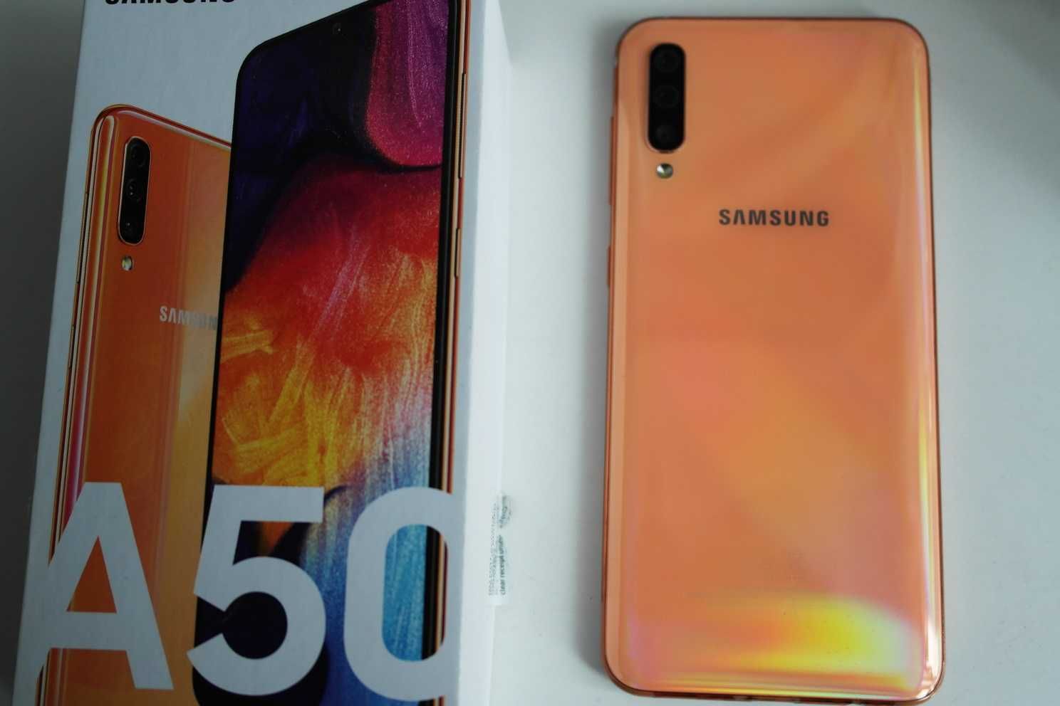 Smartfon Samsung Galaxy A50 kolor łososiowy
