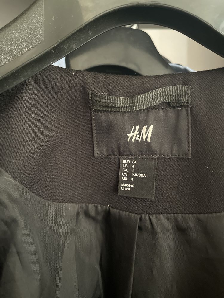 Пальто черное H&M