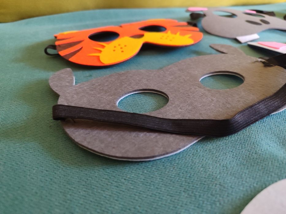 Дитячі новорічні маски з якісного фетра