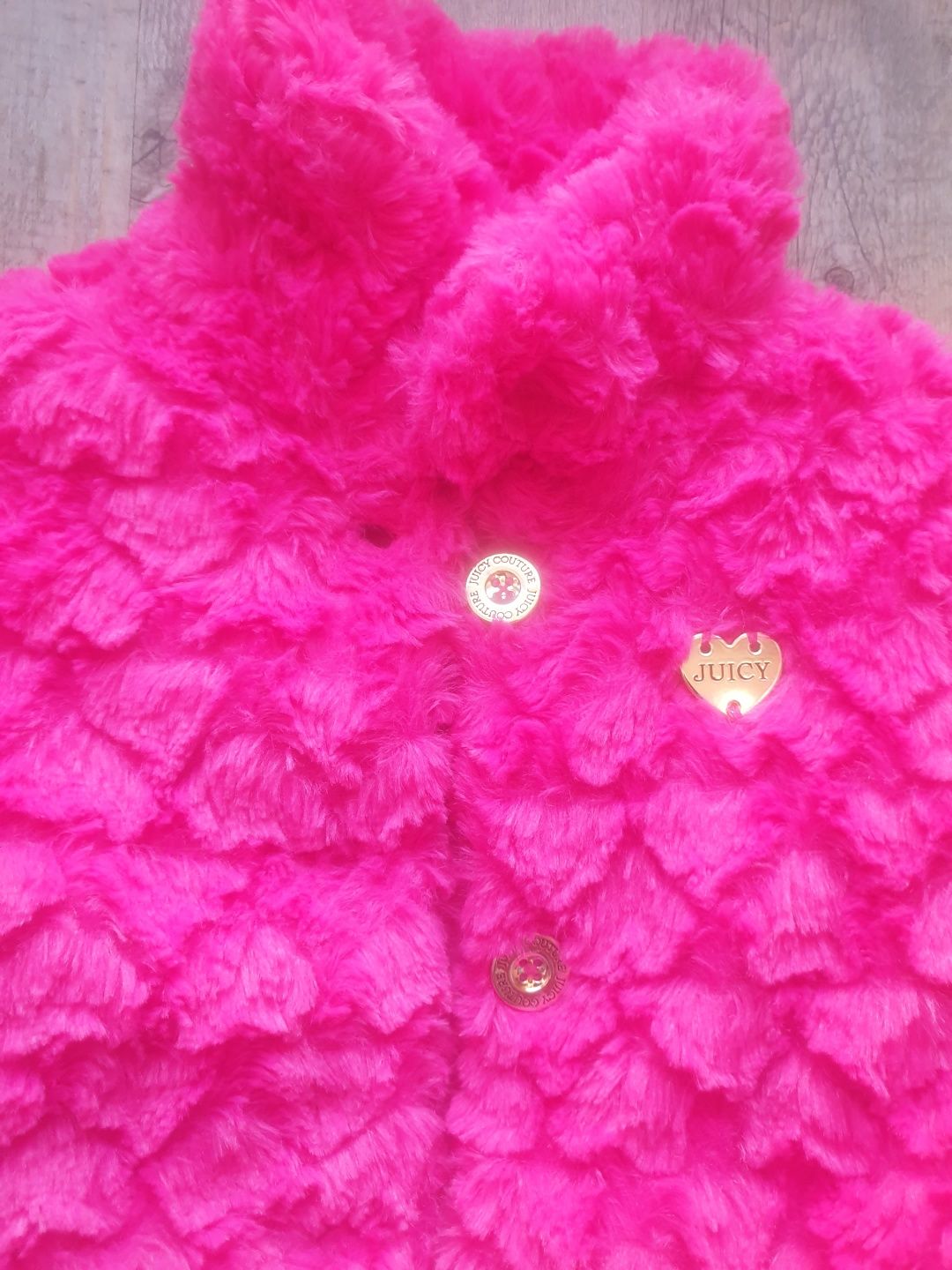 Śliczne futerko różowe jak nowe rozm 86 92 Juicy Couture