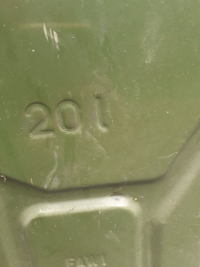 Karnister 20 litrow