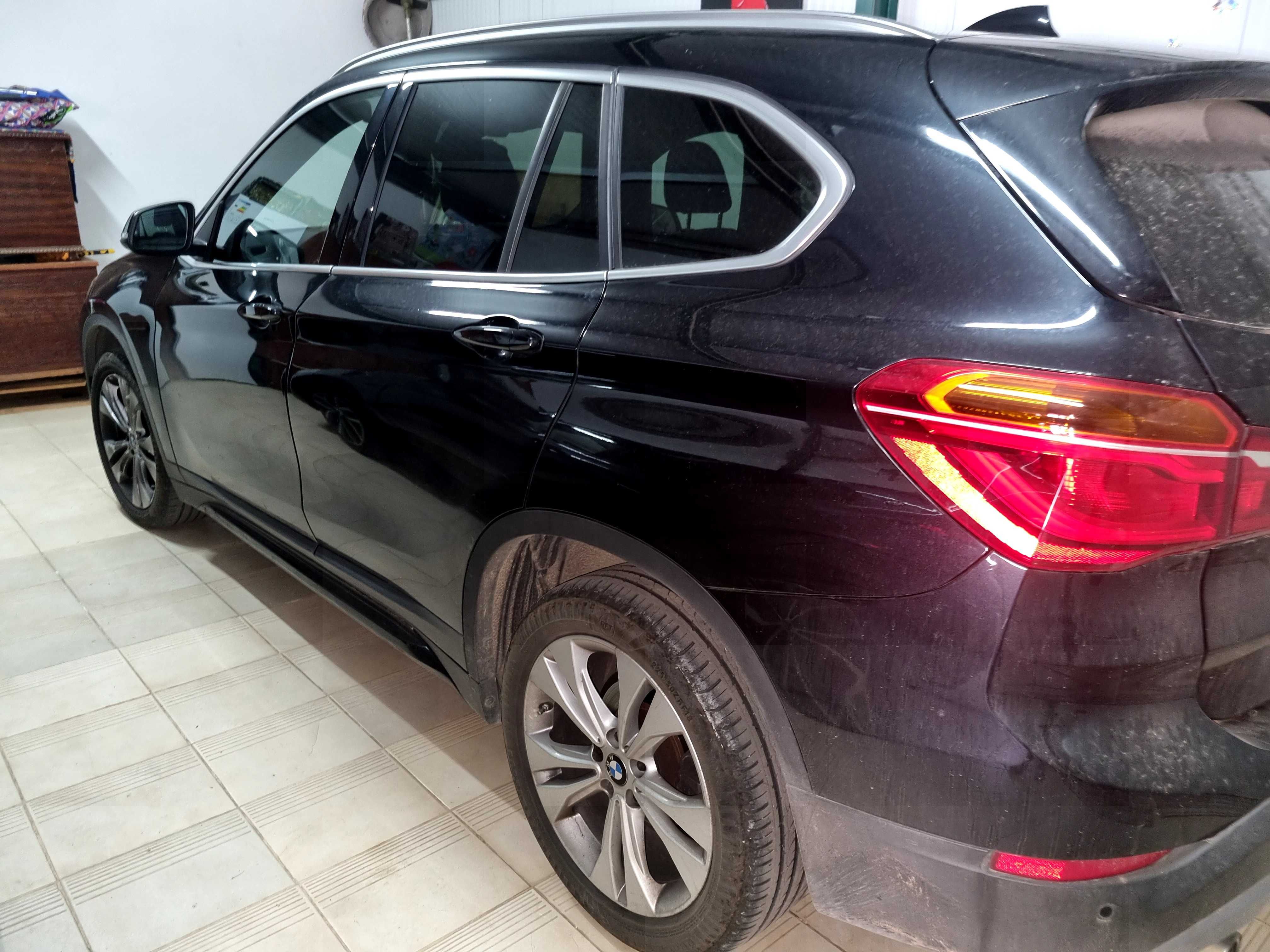 SUV  BMW X1 2016