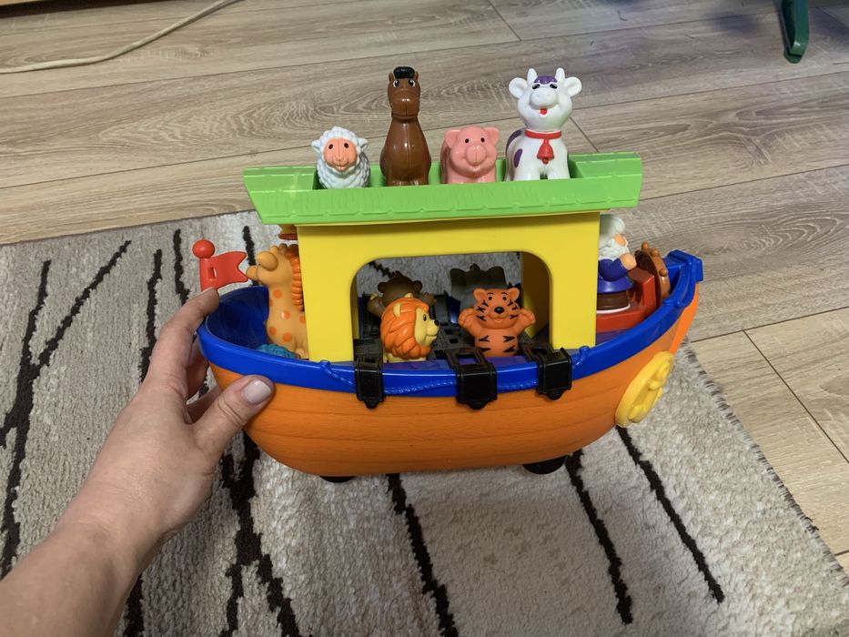 Іграшка ковчег та розвиваючий кубик